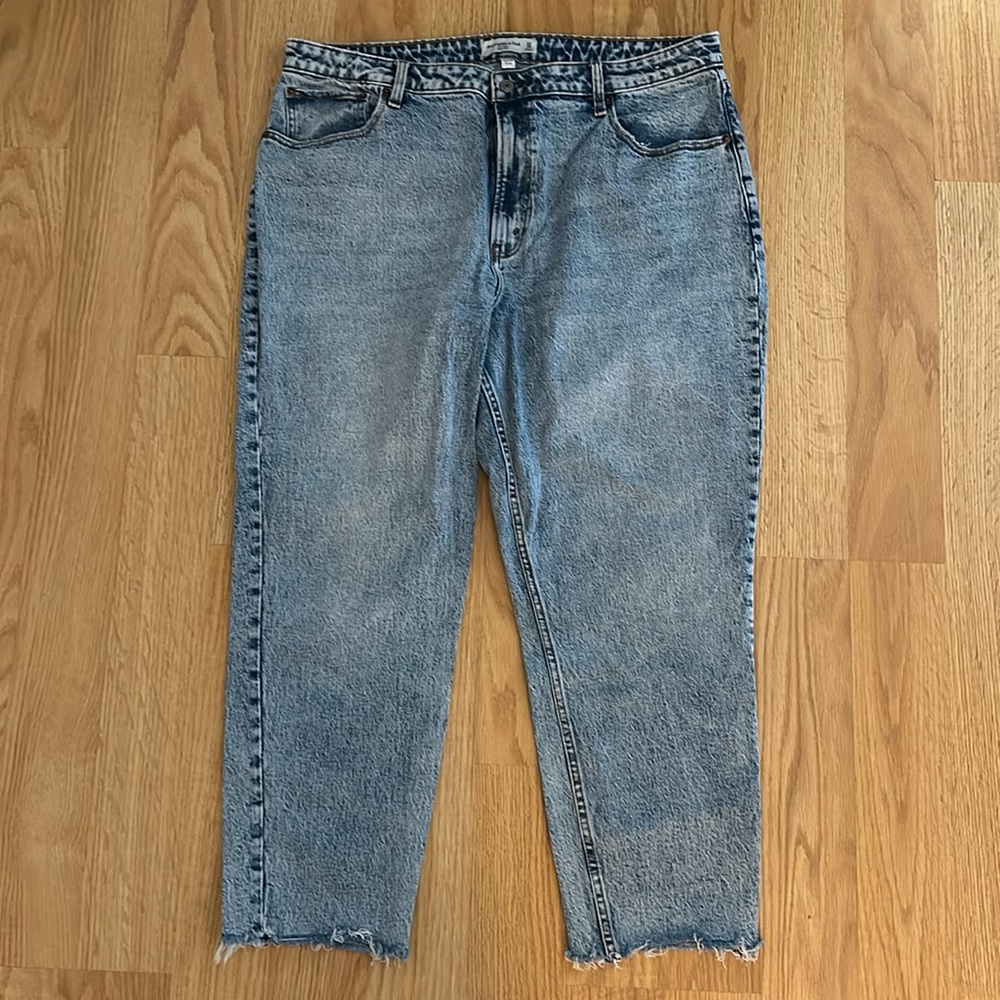 Abercrombie Women’s Jeans